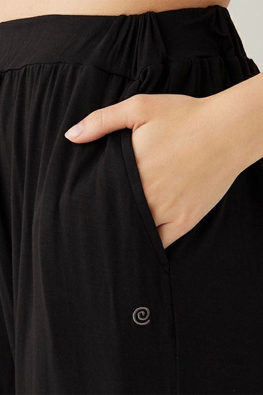 アミティエパンツ | オンラインショップsuria